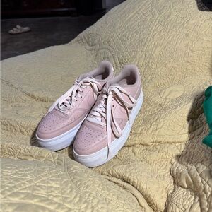 Nike Women's Light Pink Sneakers
